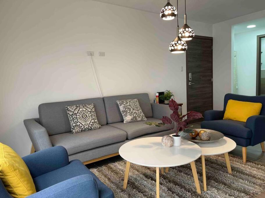 Lovely 2 Bedroom Rental Unit With Free Parking Città del Guatemala Esterno foto