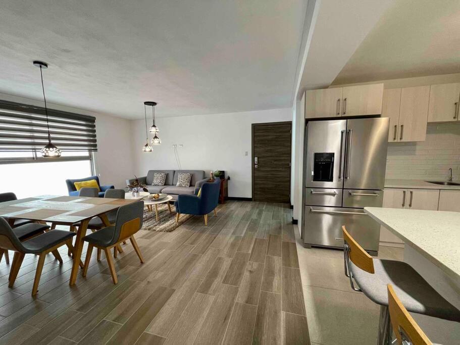 Lovely 2 Bedroom Rental Unit With Free Parking Città del Guatemala Esterno foto