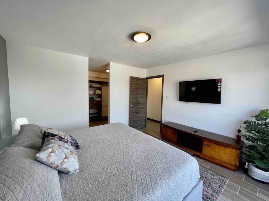 Lovely 2 Bedroom Rental Unit With Free Parking Città del Guatemala Esterno foto